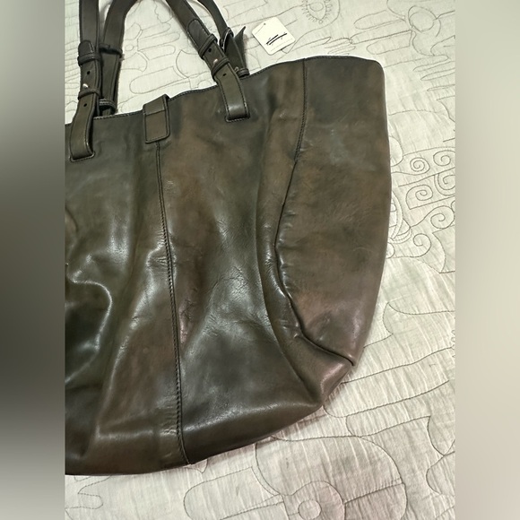 NWT We The Free Echo Leather Tote Adjustable Strap Dark Olive - Picture 11 of 15